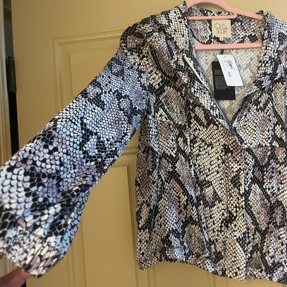 NWT chaser snake print utility bomber jacket - Picture 7 of 9